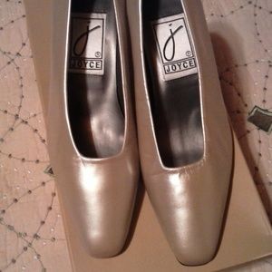 *JOYCE WOMEN'S PLATINUM SILVER DRESS HEEL SHOES
